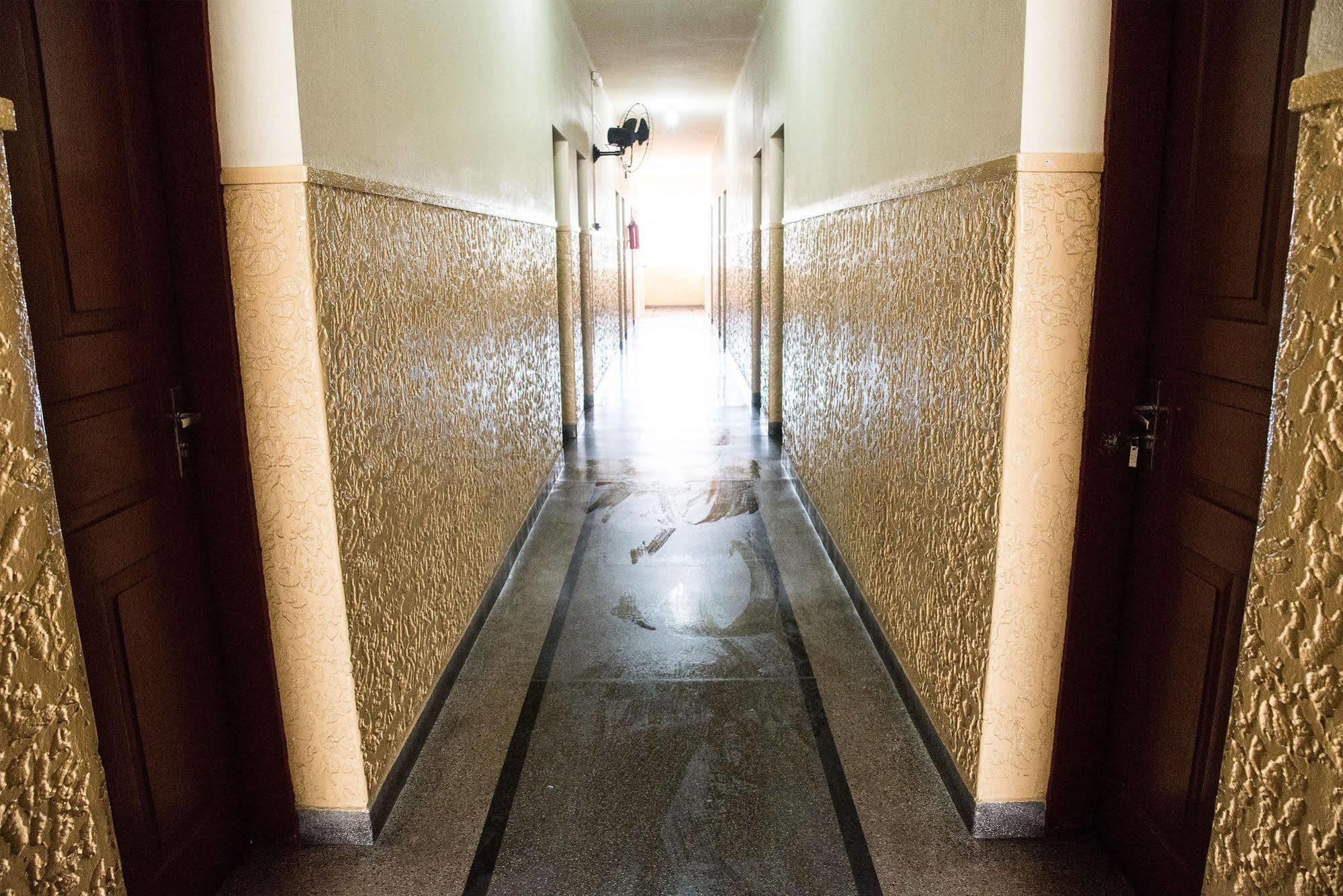 Hotel Pinheirinho Κουριτίμπα Εξωτερικό φωτογραφία